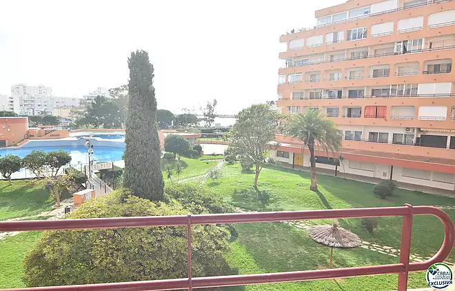Apartment with tourist license in Santa Margarita, Roses, with terrace and communal swimming pools.