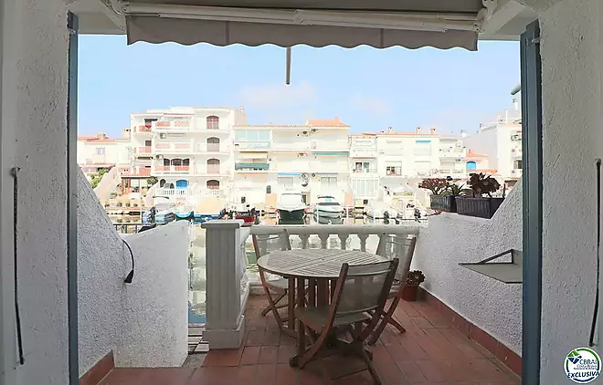 Townhouse with a private 10m x 3m mooring in Porto Fino, Empuriabrava