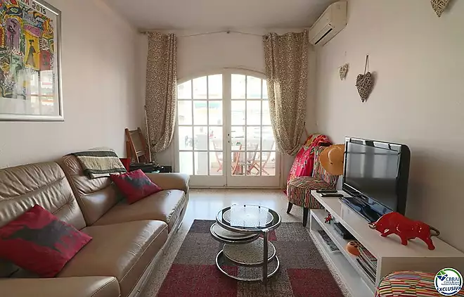 Townhouse with a private 10m x 3m mooring in Porto Fino, Empuriabrava
