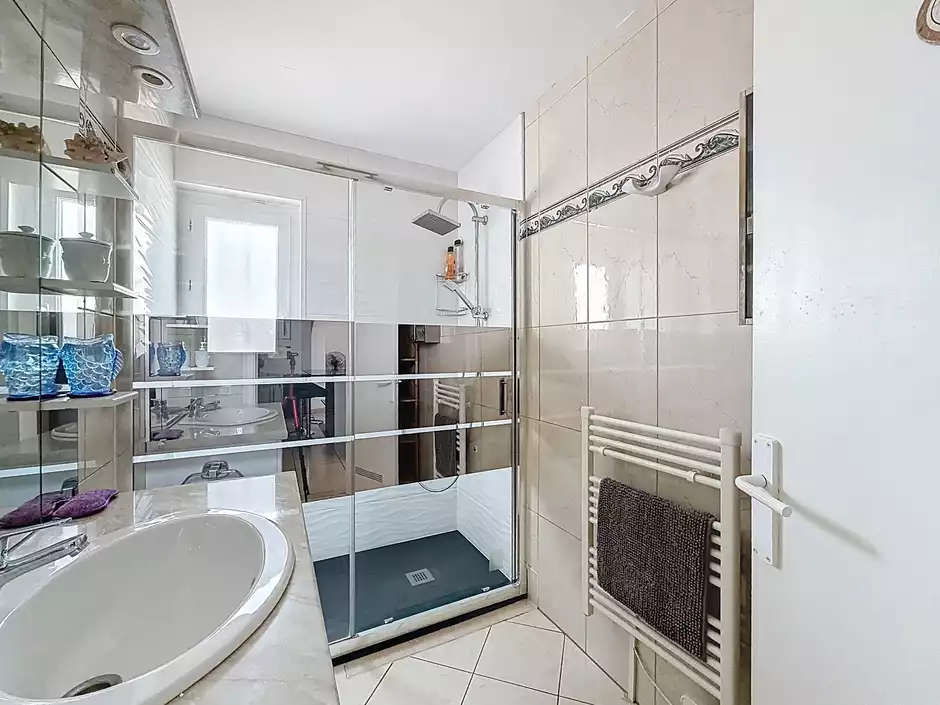 Casa de una planta con amarre de 11.50 m en Empuriabrava.