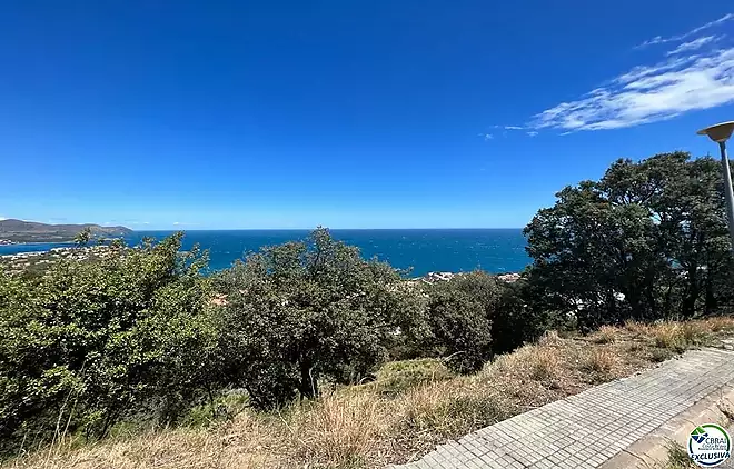 Land with 14 buildable plots, Llan&ccedil;&agrave; (Costa Brava)