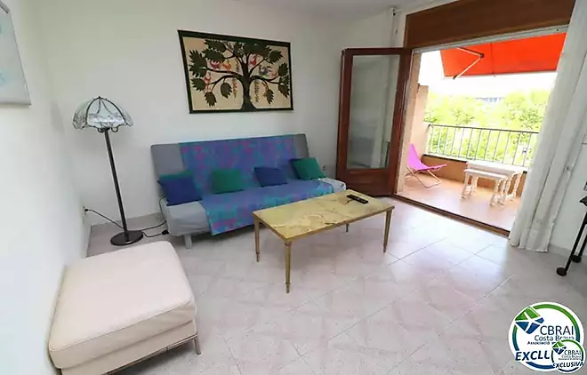 Beautiful and spacious two bedroom apartment near the beach