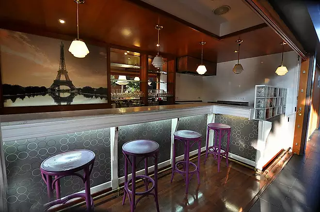 Commercial local fully equipped for sale in a great location in Figueres.