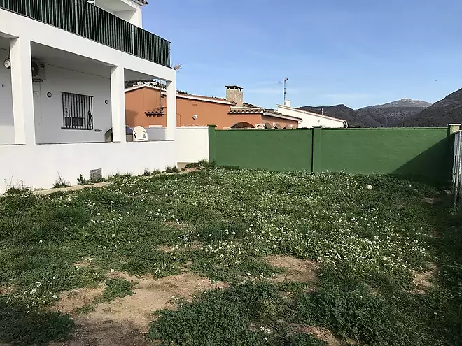 Renovated house in Mas Busca Roses