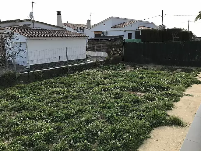Renovated house in Mas Busca Roses