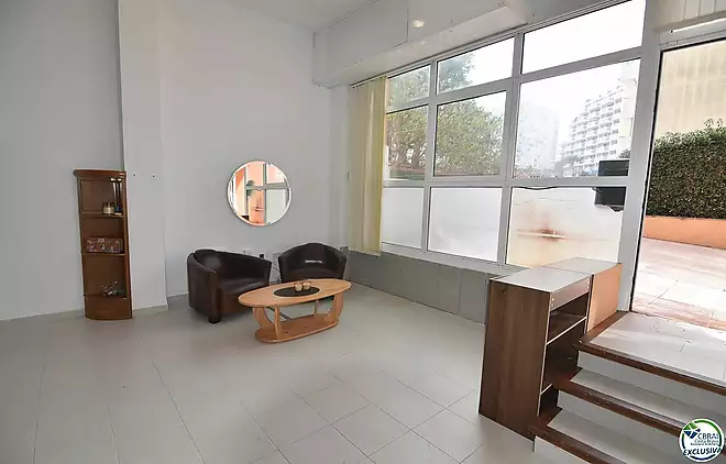 Converted local into a home with parking space in Gran Reserva, Empuriabrava