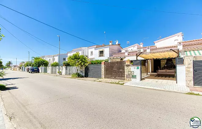 BONICA CASA A EBRE EMPURIABRAVA