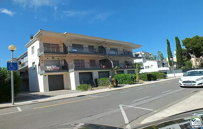 NICE 1 BEDROOM APARTMENT IN SANTA MARGARITA-ROSES