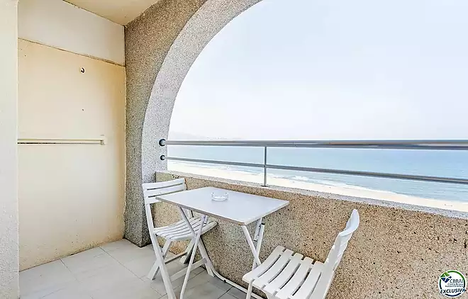 17th-floor studio with terrace and spectacular sea views &ndash; Empuriabrava, Costa Brava