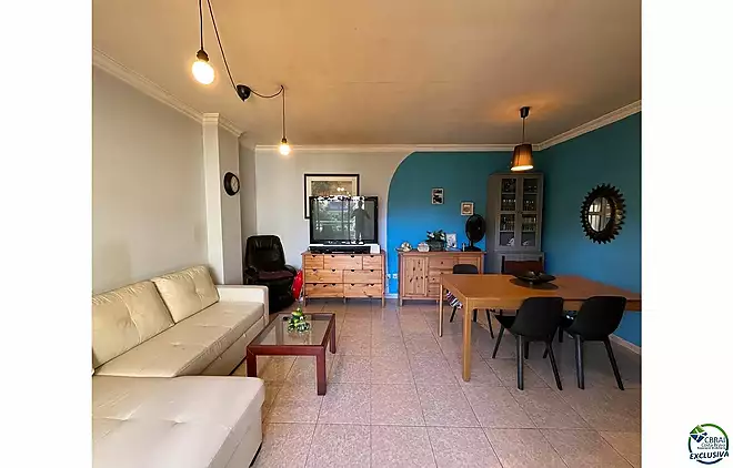 Appartement &agrave; vendre dans l'un des meilleurs quartiers de Cendrassos &agrave; Figueres avec vue sur le parc