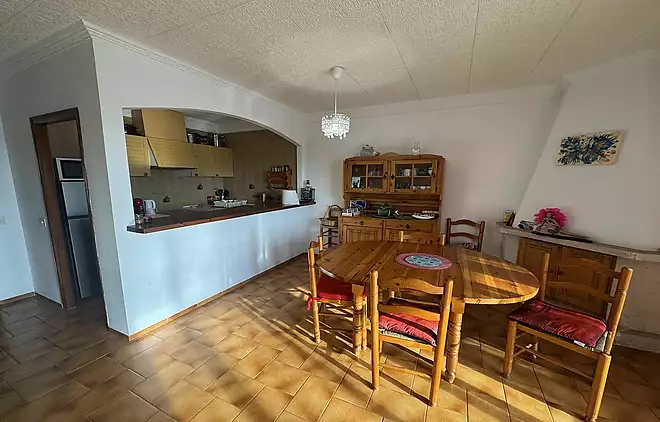 Appartement &agrave; Empuriabrava avec vue sur le port et amarrage priv&eacute;