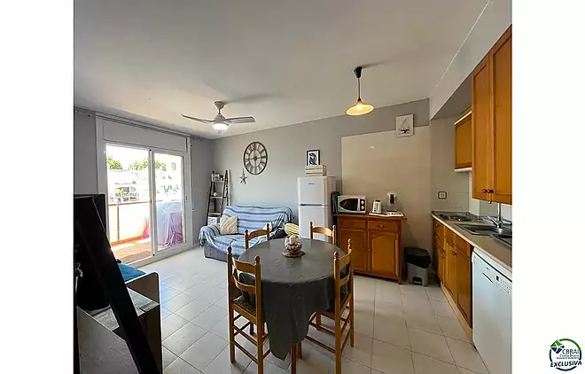 Apartment in the Marina in einer malerischen Umgebung mit Terrasse in 12 m2