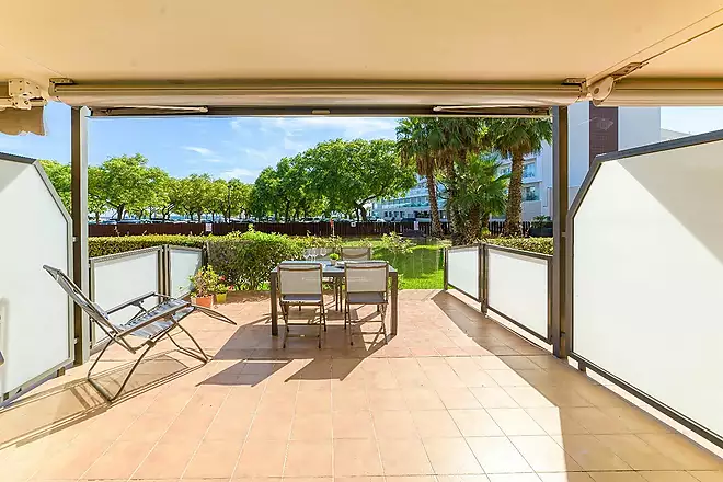 Ground Floor Apartment on the Seafront &ndash; Salatar Area