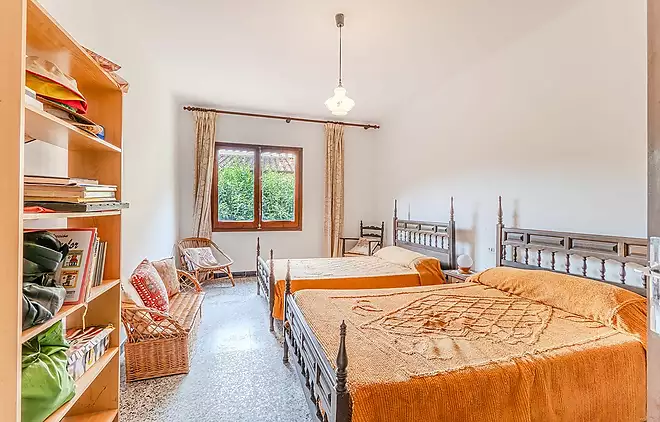 🏡 Charming house next to the river in Sant Lloren&ccedil; de la Muga - Ideal as a home or tourist project!