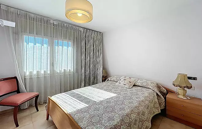 Top floor with no upstairs neighbors, just steps from the sea