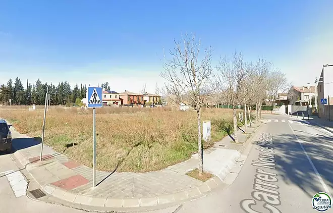 Parcel&middot;la en venda a Vilatenim