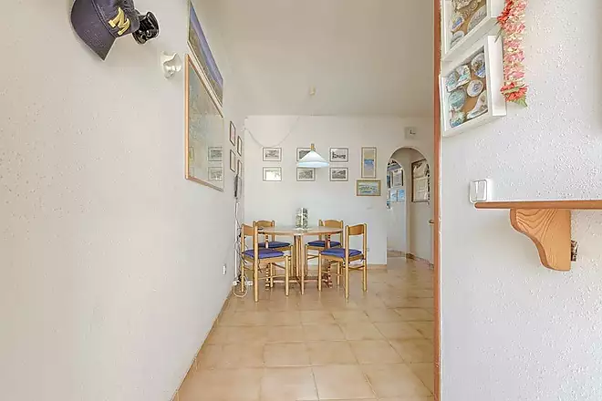 Exclusive house with a 10x4 m mooring and views of the natural park, canal, and sea in Roses