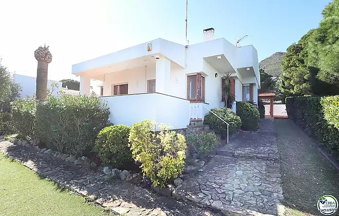 House with sea views in Cap de Vol - Exclusivity and charm in El Port de la Selva
