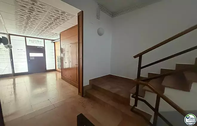 Penthouse in the heart of Roses,