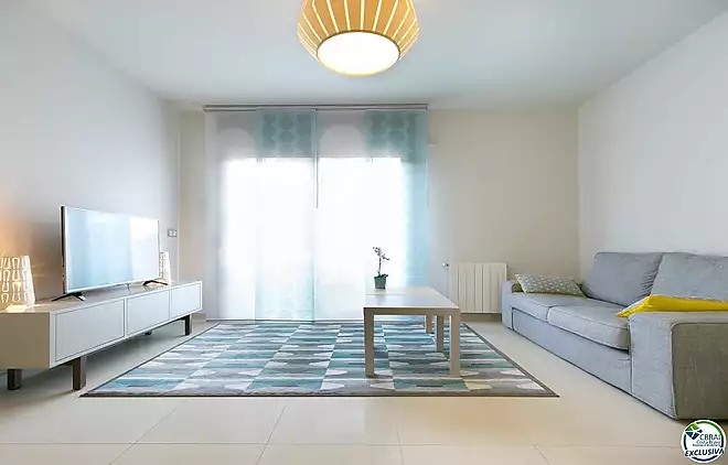 Apartment in Roses with tourist license