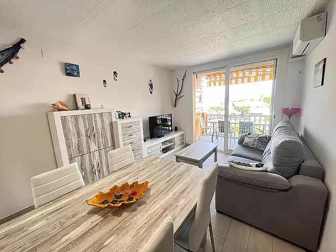 GRAN RESERVA Renovated 2-bedroom apartment with terrace in a complex with swimming pools and gardens