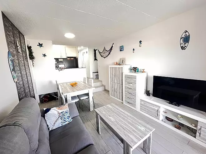 GRAN RESERVA Renovated 2-bedroom apartment with terrace in a complex with swimming pools and gardens