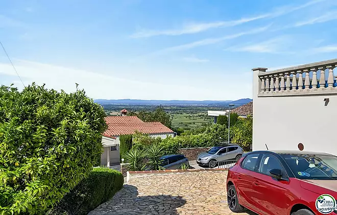 Can Isaac &ndash; Insiders know exactly why they want to live here!