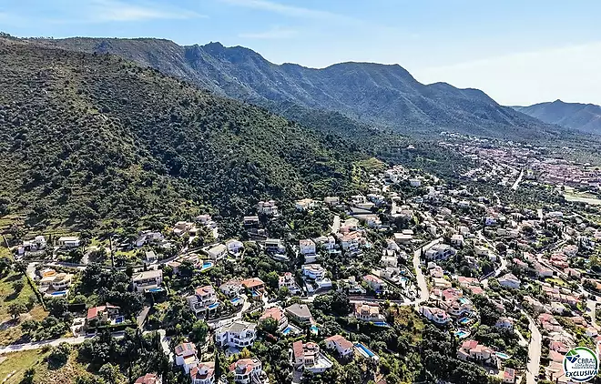 Can Isaac &ndash; Insiders know exactly why they want to live here!