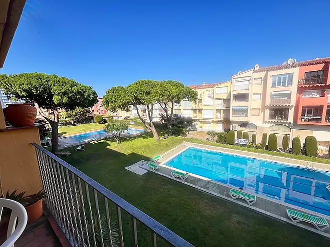 GRAN RESERVA  Apartament de 2 dormitoris amb piscines, jardins i llic&egrave;ncia tur&iacute;stica a 100 metres de