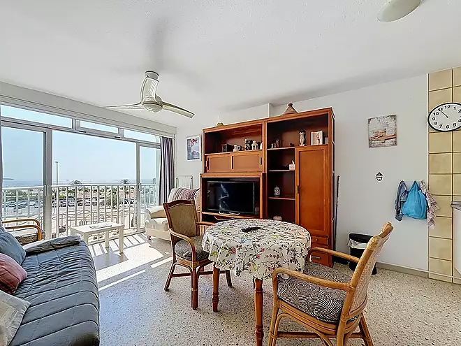 Apartament amb vista al mar a Empuriabrava