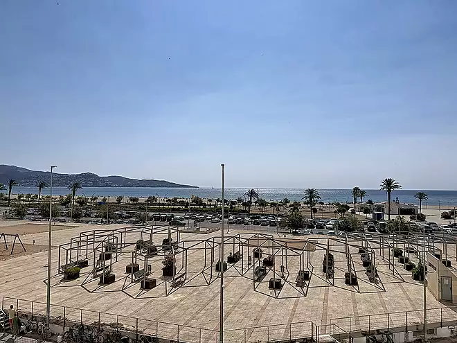 Apartament amb vista al mar a Empuriabrava