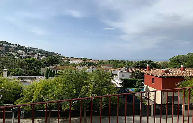 BONIC APARTAMENT A MAS OLIVA DE ROSAS