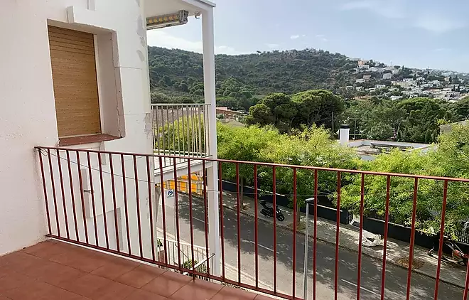 BONIC APARTAMENT A MAS OLIVA DE ROSAS