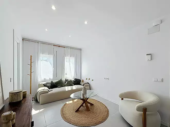 Pis de 2 habitacions totalment renovat