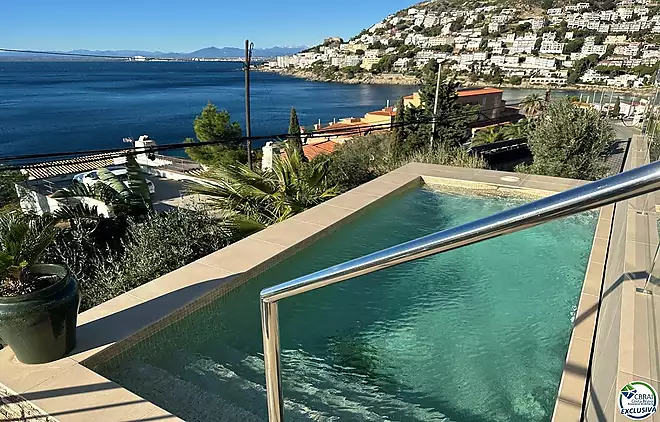 House in Roses, 3 bedrooms, 250 m2