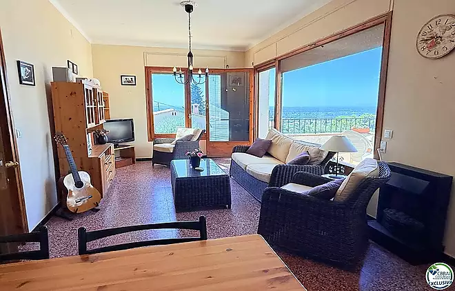 Petita casa amb vistes al mar i terrassa a Mas Fumats, Roses