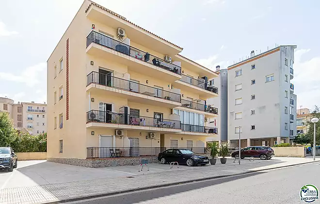 🌴 Beautiful Apartment with Terrace & Private Parking &ndash; Salatar Area