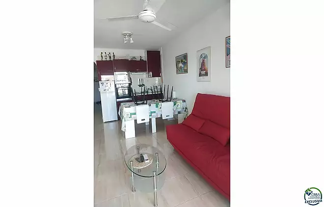 Pleasant apartment by Lake San Maurici, with lovely canal views, swimming pool and communal gardens.