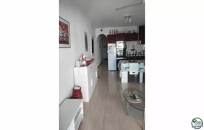 Pleasant apartment by Lake San Maurici, with lovely canal views, swimming pool and communal gardens.