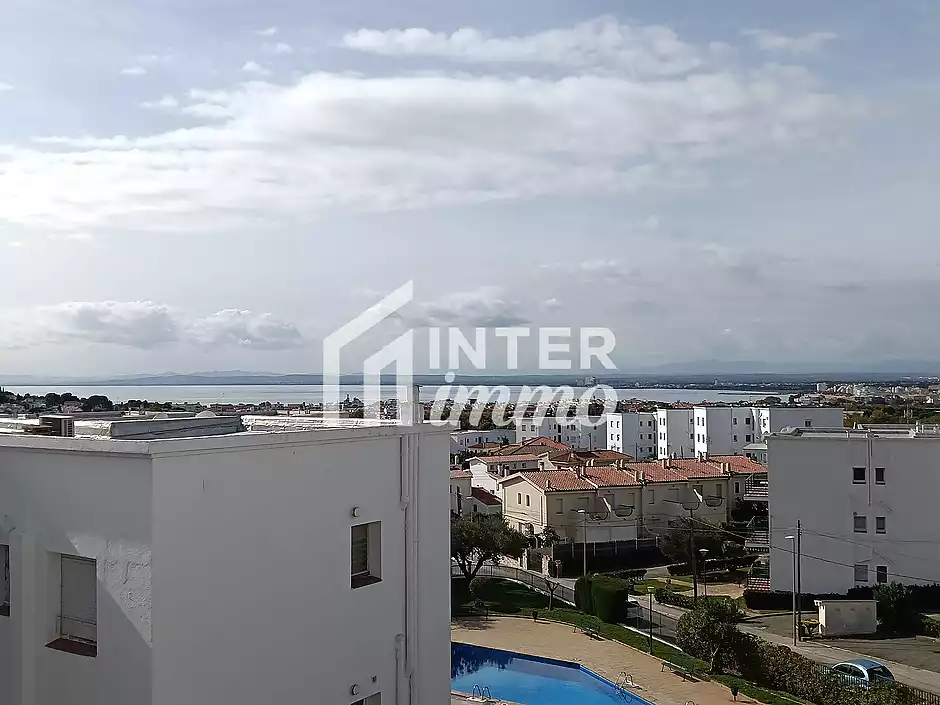 BEAUTIFUL APARTMENT WITH SEA VIEW AT MAS OLIVA IN ROSAS - photo 1 of 32