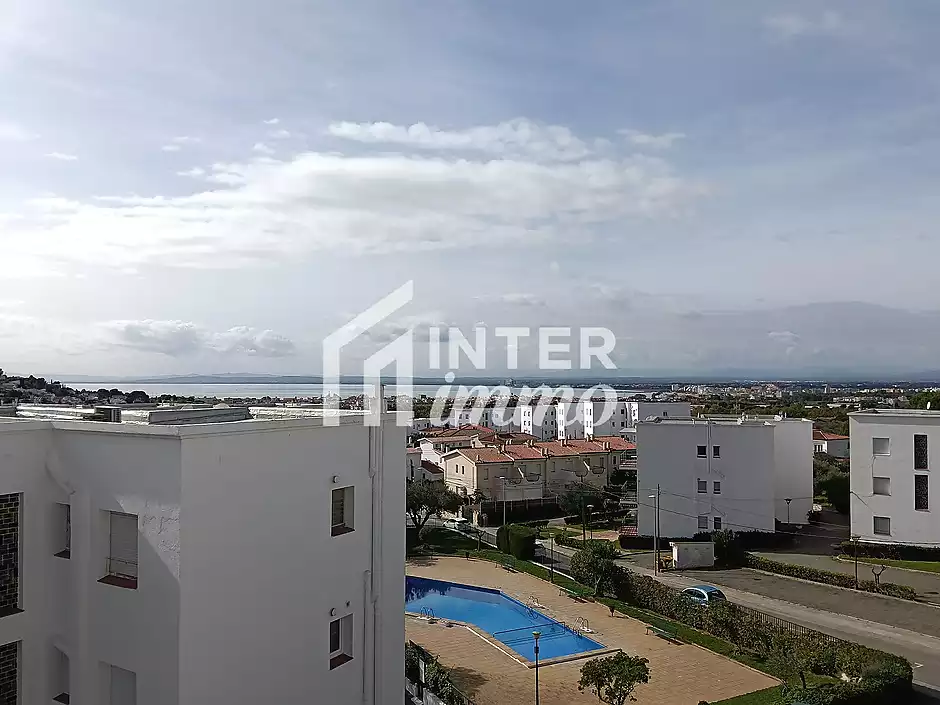 BEAUTIFUL APARTMENT WITH SEA VIEW AT MAS OLIVA IN ROSAS - photo 2 of 32