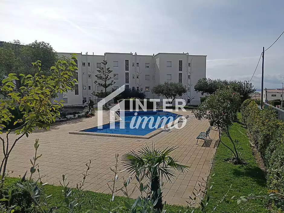 BEAUTIFUL APARTMENT WITH SEA VIEW AT MAS OLIVA IN ROSAS - photo 30 of 32
