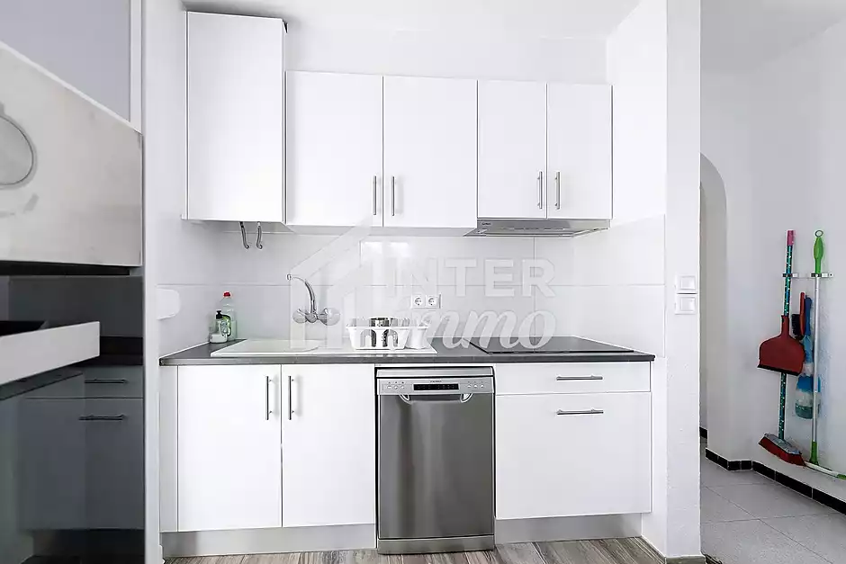 Casa dividida en 2 apartaments amb garatge a Empuriabrava - foto 7 de 29