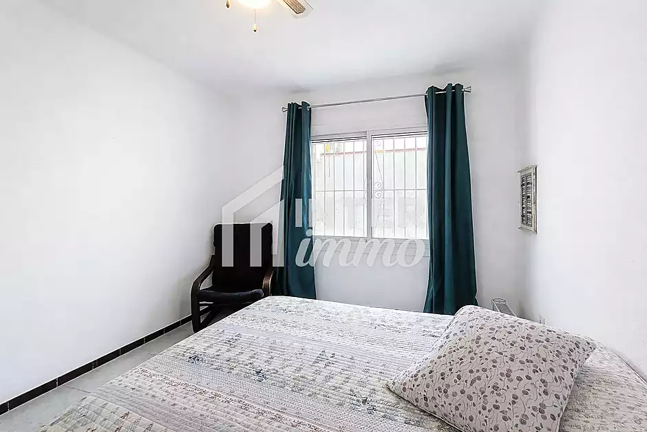 Casa dividida en 2 apartaments amb garatge a Empuriabrava - foto 15 de 29