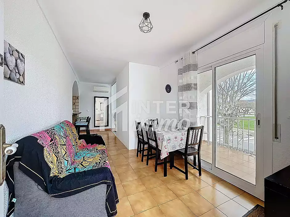 Casa dividida en 2 apartaments amb garatge a Empuriabrava - foto 21 de 29