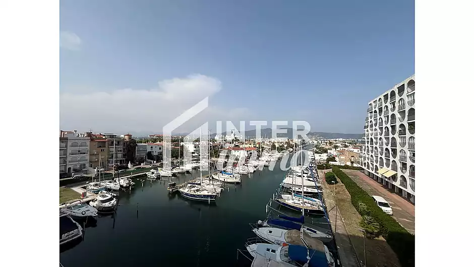 Apartamento de playa en la hermosa Costa Brava directamente en 1&ordf; l&iacute;nea de mar en Empuriabrava - foto 14 de 20