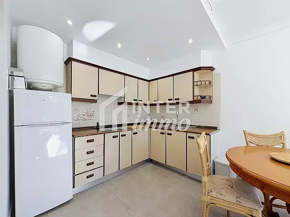 Apartament amb pàrquing, traster, piscina i amarratge comunitari - foto 7 de 34