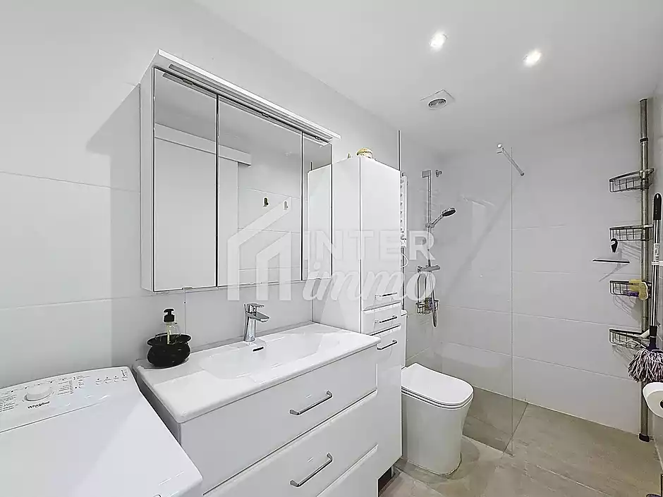 Apartament amb pàrquing, traster, piscina i amarratge comunitari - foto 10 de 34