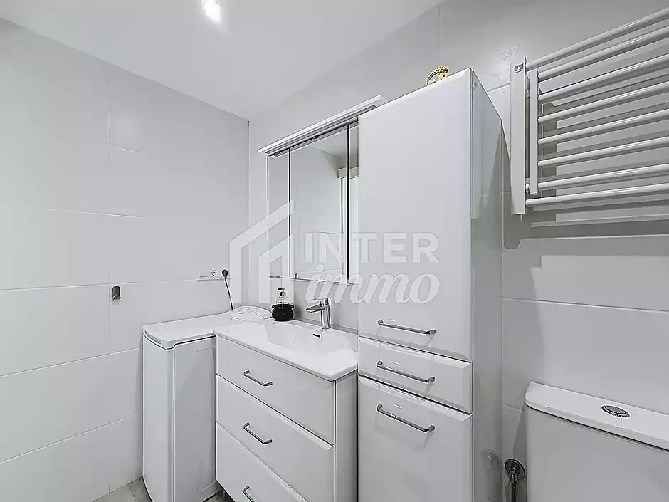 Apartament amb pàrquing, traster, piscina i amarratge comunitari - foto 11 de 34