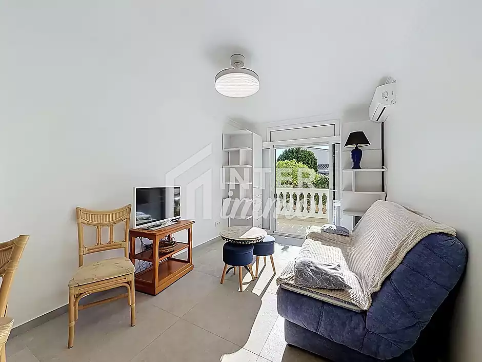 Apartament amb pàrquing, traster, piscina i amarratge comunitari - foto 20 de 34